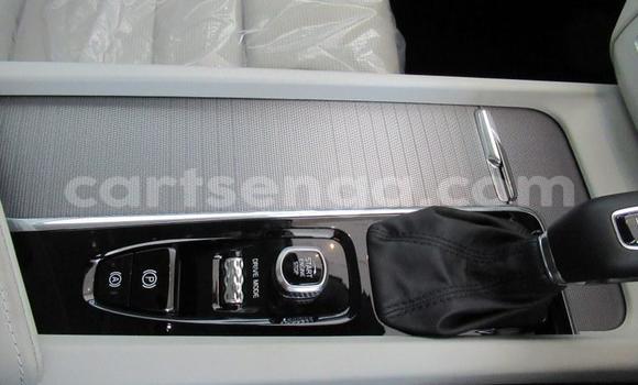 Nunua Ilio tumika Volvo XC60 Black Gari ndani ya Mbabane nchini Manzini Nunua Ilio tumika Volvo XC60 Black Gari ndani ya Mbabane nchini Manzini