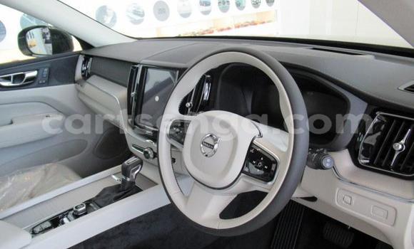 Nunua Ilio tumika Volvo XC60 Black Gari ndani ya Mbabane nchini Manzini Nunua Ilio tumika Volvo XC60 Black Gari ndani ya Mbabane nchini Manzini