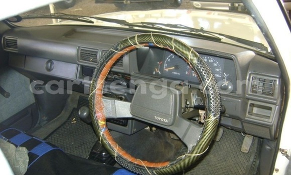 Acheter Occasion Voiture Toyota Hilux Blanc à Ezulwini, Hhohho Acheter Occasion Voiture Toyota Hilux Blanc à Ezulwini, Hhohho