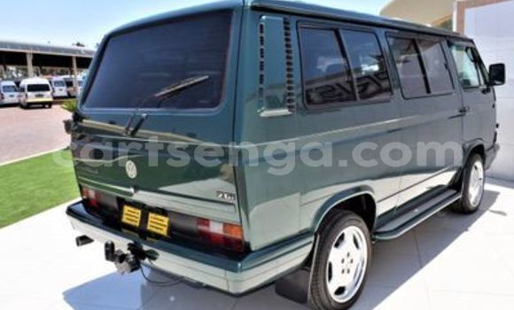 Acheter Occasion Voiture Volkswagen Caravelle Gris à Bulembu, Hhohho Acheter Occasion Voiture Volkswagen Caravelle Gris à Bulembu, Hhohho