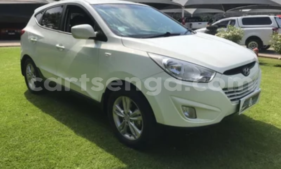 Acheter Occasion Voiture Hyundai ix35 Blanc à Ezulwini, Hhohho Acheter Occasion Voiture Hyundai ix35 Blanc à Ezulwini, Hhohho