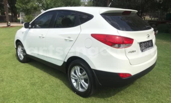 Acheter Occasion Voiture Hyundai ix35 Blanc à Ezulwini, Hhohho Acheter Occasion Voiture Hyundai ix35 Blanc à Ezulwini, Hhohho