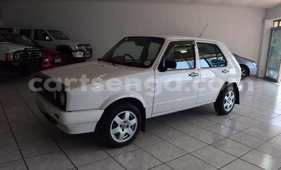 Buy Used Volkswagen Golf White Car in Ezulwini in Hhohho Buy Used Volkswagen Golf White Car in Ezulwini in Hhohho