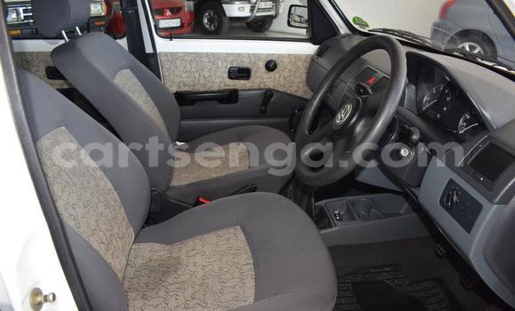 Buy Used Volkswagen Golf White Car in Ezulwini in Hhohho Buy Used Volkswagen Golf White Car in Ezulwini in Hhohho