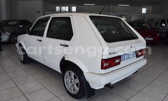 Buy Used Volkswagen Golf White Car in Ezulwini in Hhohho Buy Used Volkswagen Golf White Car in Ezulwini in Hhohho