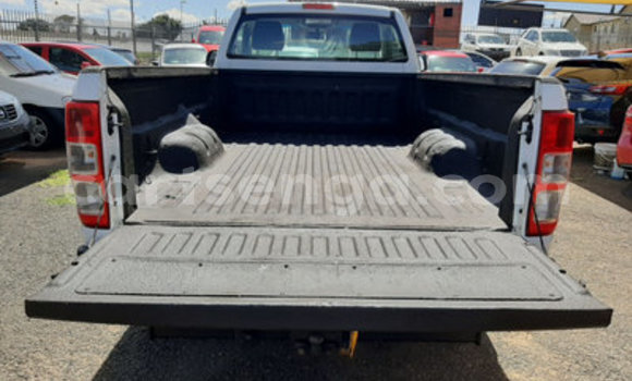 Acheter Occasion Voiture Ford Ranger Blanc à Ezulwini, Hhohho Acheter Occasion Voiture Ford Ranger Blanc à Ezulwini, Hhohho