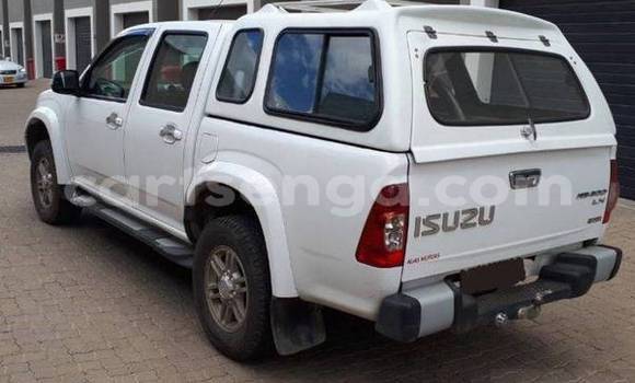 Acheter Occasion Voiture Isuzu KB Blanc à Ezulwini, Hhohho Acheter Occasion Voiture Isuzu KB Blanc à Ezulwini, Hhohho