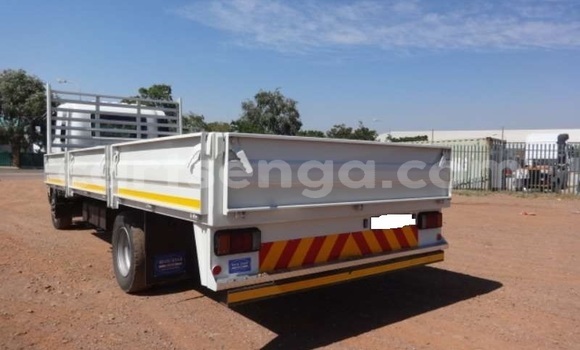 Acheter Occasion Voiture Isuzu KB Blanc à Ezulwini, Hhohho Acheter Occasion Voiture Isuzu KB Blanc à Ezulwini, Hhohho