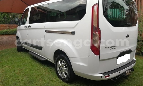 Acheter Occasion Voiture Ford Tourneo Custom Blanc à Ezulwini, Hhohho Acheter Occasion Voiture Ford Tourneo Custom Blanc à Ezulwini, Hhohho