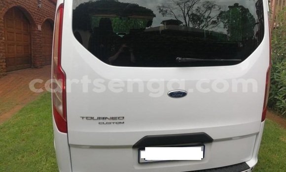 Acheter Occasion Voiture Ford Tourneo Custom Blanc à Ezulwini, Hhohho Acheter Occasion Voiture Ford Tourneo Custom Blanc à Ezulwini, Hhohho
