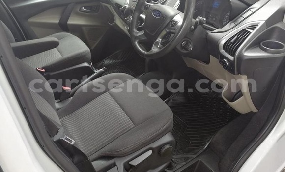 Acheter Occasion Voiture Ford Tourneo Custom Blanc à Ezulwini, Hhohho Acheter Occasion Voiture Ford Tourneo Custom Blanc à Ezulwini, Hhohho