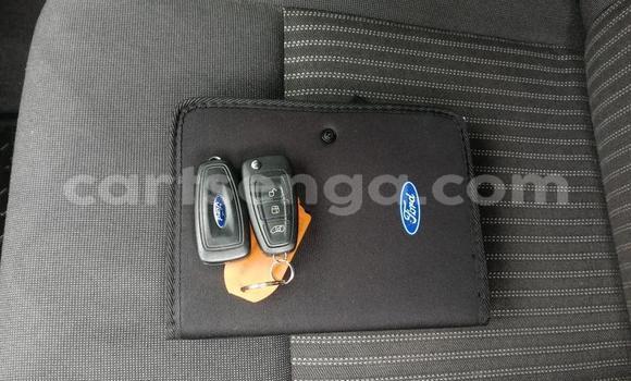 Acheter Occasion Voiture Ford Tourneo Custom Blanc à Ezulwini, Hhohho Acheter Occasion Voiture Ford Tourneo Custom Blanc à Ezulwini, Hhohho