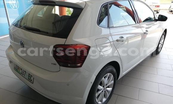 Acheter Occasion Voiture Volkswagen Polo Blanc à Hlatikulu, Shiselweni District Acheter Occasion Voiture Volkswagen Polo Blanc à Hlatikulu, Shiselweni District