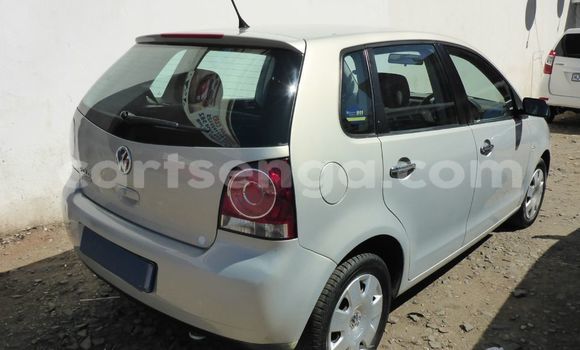 Acheter Occasion Voiture Volkswagen Polo Gris à Hlatikulu, Shiselweni District Acheter Occasion Voiture Volkswagen Polo Gris à Hlatikulu, Shiselweni District