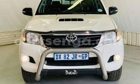 Acheter Occasion Voiture Toyota Hilux Blanc à Big Bend, Lubombo District Acheter Occasion Voiture Toyota Hilux Blanc à Big Bend, Lubombo District