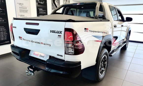 Nunua Ilio tumika Toyota Hilux White Gari ndani ya Bulembu nchini Hhohho Nunua Ilio tumika Toyota Hilux White Gari ndani ya Bulembu nchini Hhohho