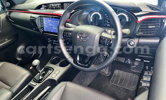 Nunua Ilio tumika Toyota Hilux White Gari ndani ya Bulembu nchini Hhohho Nunua Ilio tumika Toyota Hilux White Gari ndani ya Bulembu nchini Hhohho