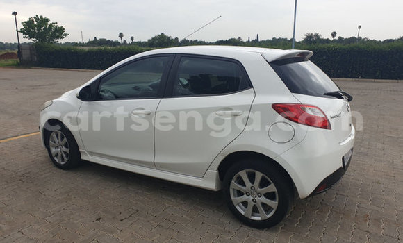 Buy Used Mazda Mazda 2 White Car in Ezulwini in Hhohho Buy Used Mazda Mazda 2 White Car in Ezulwini in Hhohho