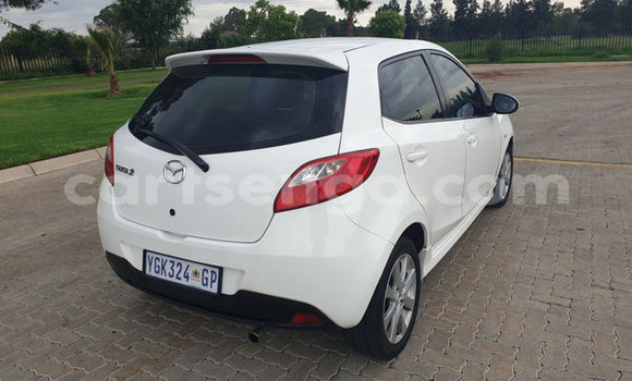 Buy Used Mazda Mazda 2 White Car in Ezulwini in Hhohho Buy Used Mazda Mazda 2 White Car in Ezulwini in Hhohho