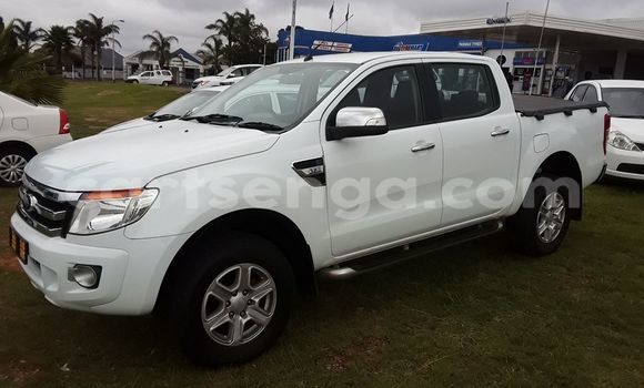 Buy Used Ford Ranger White Car in Hlatikulu in Shiselweni District Buy Used Ford Ranger White Car in Hlatikulu in Shiselweni District