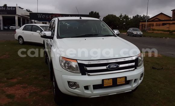 Buy Used Ford Ranger White Car in Hlatikulu in Shiselweni District Buy Used Ford Ranger White Car in Hlatikulu in Shiselweni District