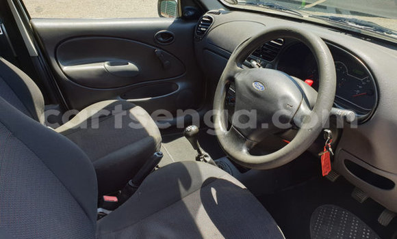 Acheter Occasion Voiture Ford B-MAX Blanc à Ezulwini, Hhohho Acheter Occasion Voiture Ford B-MAX Blanc à Ezulwini, Hhohho