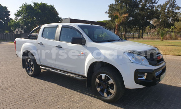 Acheter Occasion Voiture Isuzu KB Blanc à Ezulwini, Hhohho Acheter Occasion Voiture Isuzu KB Blanc à Ezulwini, Hhohho