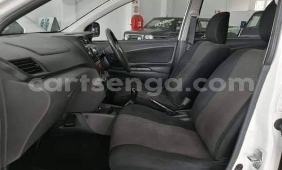 Acheter Occasion Voiture Toyota Avanza Blanc à Hlatikulu, Shiselweni District Acheter Occasion Voiture Toyota Avanza Blanc à Hlatikulu, Shiselweni District