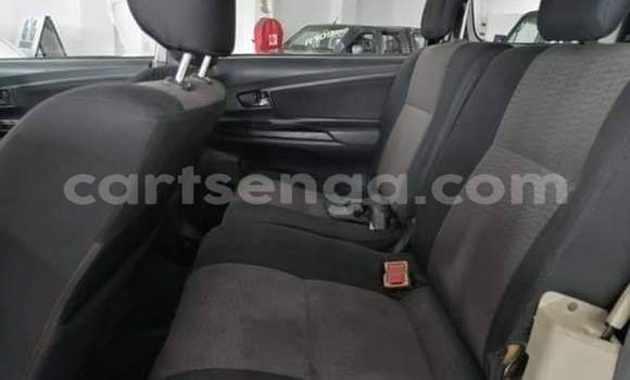 Acheter Occasion Voiture Toyota Avanza Blanc à Hlatikulu, Shiselweni District Acheter Occasion Voiture Toyota Avanza Blanc à Hlatikulu, Shiselweni District