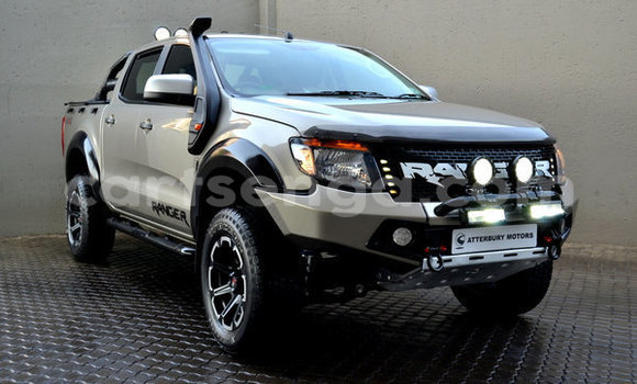 Nunua Ilio tumika Ford Ranger Silver Gari ndani ya Bhunya nchini Manzini Nunua Ilio tumika Ford Ranger Silver Gari ndani ya Bhunya nchini Manzini