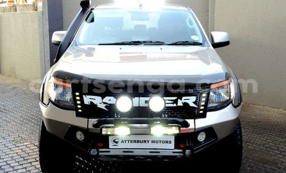 Nunua Ilio tumika Ford Ranger Silver Gari ndani ya Bhunya nchini Manzini Nunua Ilio tumika Ford Ranger Silver Gari ndani ya Bhunya nchini Manzini