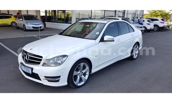 Acheter Occasion Voiture Mercedes‒Benz C–Class Blanc à Mbabane, Manzini Acheter Occasion Voiture Mercedes‒Benz C–Class Blanc à Mbabane, Manzini