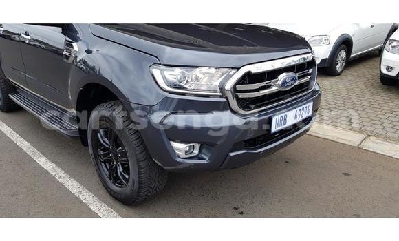Nunua Ilio tumika Ford Ranger Silver Gari ndani ya Ezulwini nchini Hhohho Nunua Ilio tumika Ford Ranger Silver Gari ndani ya Ezulwini nchini Hhohho