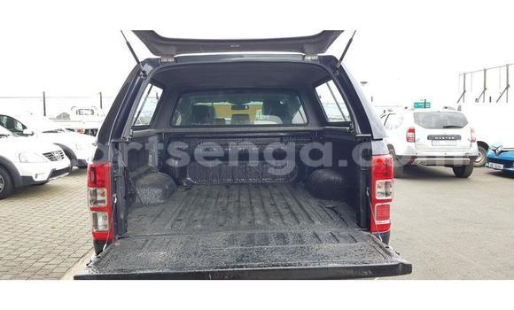 Nunua Ilio tumika Ford Ranger Silver Gari ndani ya Ezulwini nchini Hhohho Nunua Ilio tumika Ford Ranger Silver Gari ndani ya Ezulwini nchini Hhohho