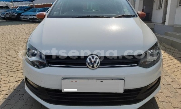 Acheter Occasion Voiture Volkswagen Polo Blanc à Bulembu, Hhohho Acheter Occasion Voiture Volkswagen Polo Blanc à Bulembu, Hhohho