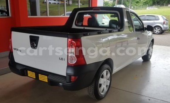 Buy Used Nissan NV200 White Car in Ezulwini in Hhohho Buy Used Nissan NV200 White Car in Ezulwini in Hhohho