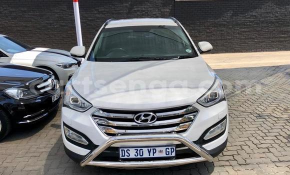 Acheter Occasion Voiture Hyundai Santa Fe Blanc à Hlatikulu, Shiselweni District Acheter Occasion Voiture Hyundai Santa Fe Blanc à Hlatikulu, Shiselweni District