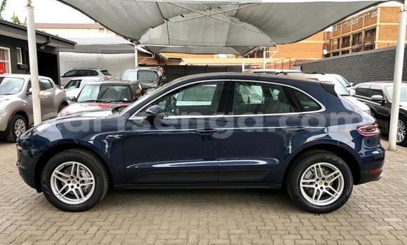 Buy Used Porsche Macan Blue Car in Ezulwini in Hhohho Buy Used Porsche Macan Blue Car in Ezulwini in Hhohho
