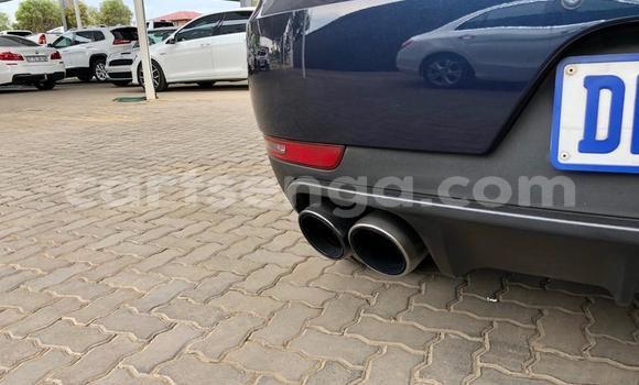 Buy Used Porsche Macan Blue Car in Ezulwini in Hhohho Buy Used Porsche Macan Blue Car in Ezulwini in Hhohho