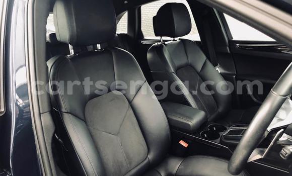 Buy Used Porsche Macan Blue Car in Ezulwini in Hhohho Buy Used Porsche Macan Blue Car in Ezulwini in Hhohho