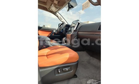 Buy Import Toyota Land Cruiser White Car in Import - Dubai in Hhohho Buy Import Toyota Land Cruiser White Car in Import - Dubai in Hhohho