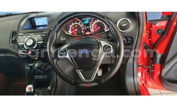 Acheter Occasion Voiture Ford Fiesta ST Rouge à Ezulwini, Hhohho Acheter Occasion Voiture Ford Fiesta ST Rouge à Ezulwini, Hhohho