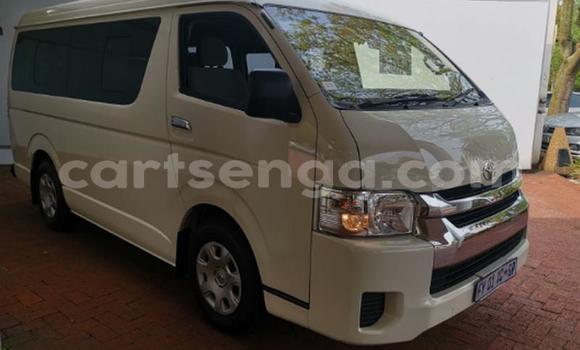 Buy Used Toyota 2000GT White Car in Ezulwini in Hhohho Buy Used Toyota 2000GT White Car in Ezulwini in Hhohho