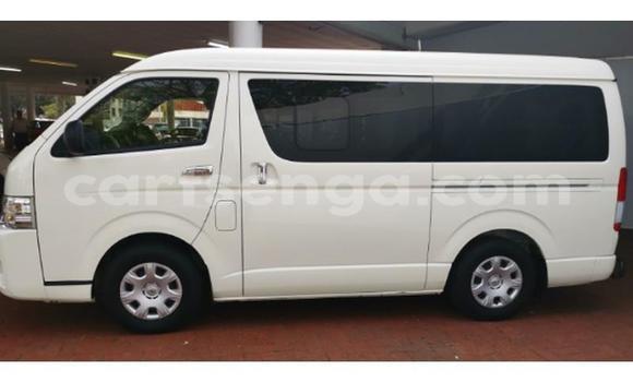 Buy Used Toyota 2000GT White Car in Ezulwini in Hhohho Buy Used Toyota 2000GT White Car in Ezulwini in Hhohho