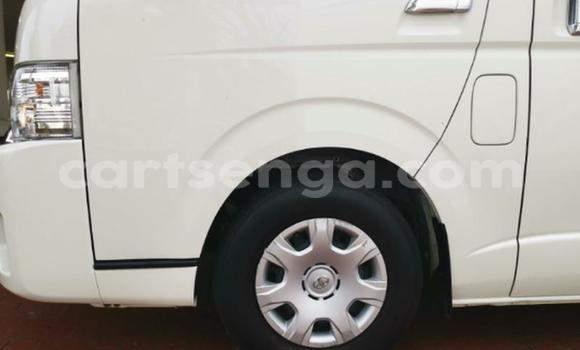 Buy Used Toyota 2000GT White Car in Ezulwini in Hhohho Buy Used Toyota 2000GT White Car in Ezulwini in Hhohho