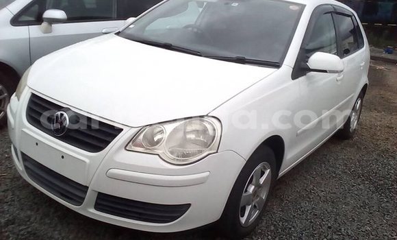 Buy Import Volkswagen Polo White Car in Matsapha in Manzini Buy Import Volkswagen Polo White Car in Matsapha in Manzini