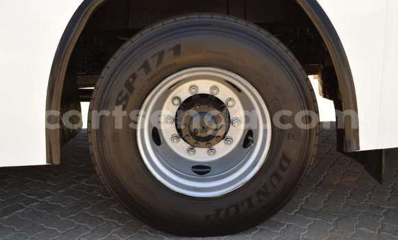 Acheter Occasion Utilitaire Hino 300 Series Blanc à Big Bend, Lubombo Acheter Occasion Utilitaire Hino 300 Series Blanc à Big Bend, Lubombo