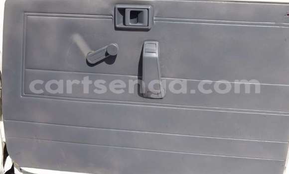 Acheter Occasion Voiture Toyota Land Cruiser Blanc à Big Bend, Lubombo Acheter Occasion Voiture Toyota Land Cruiser Blanc à Big Bend, Lubombo