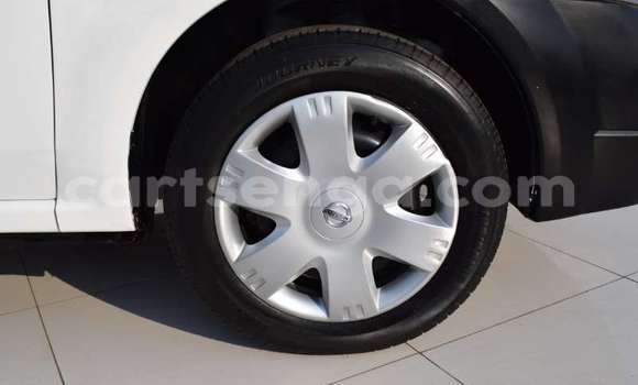 Nunua Ilio tumika Nissan NP 300 White Gari ndani ya Big Bend nchini Lubombo Nunua Ilio tumika Nissan NP 300 White Gari ndani ya Big Bend nchini Lubombo