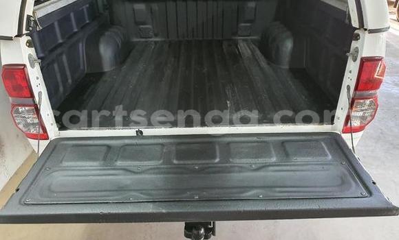 Acheter Occasion Voiture Toyota Hilux Blanc à Ezulwini, Hhohho Acheter Occasion Voiture Toyota Hilux Blanc à Ezulwini, Hhohho